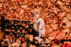 Elton John Instagram - My second and final performance at AAMI Park - thank you, Melbourne for all your love! Next stop Sydney 🦘

#EltonFarewellTour

📸: @bengibsonphoto