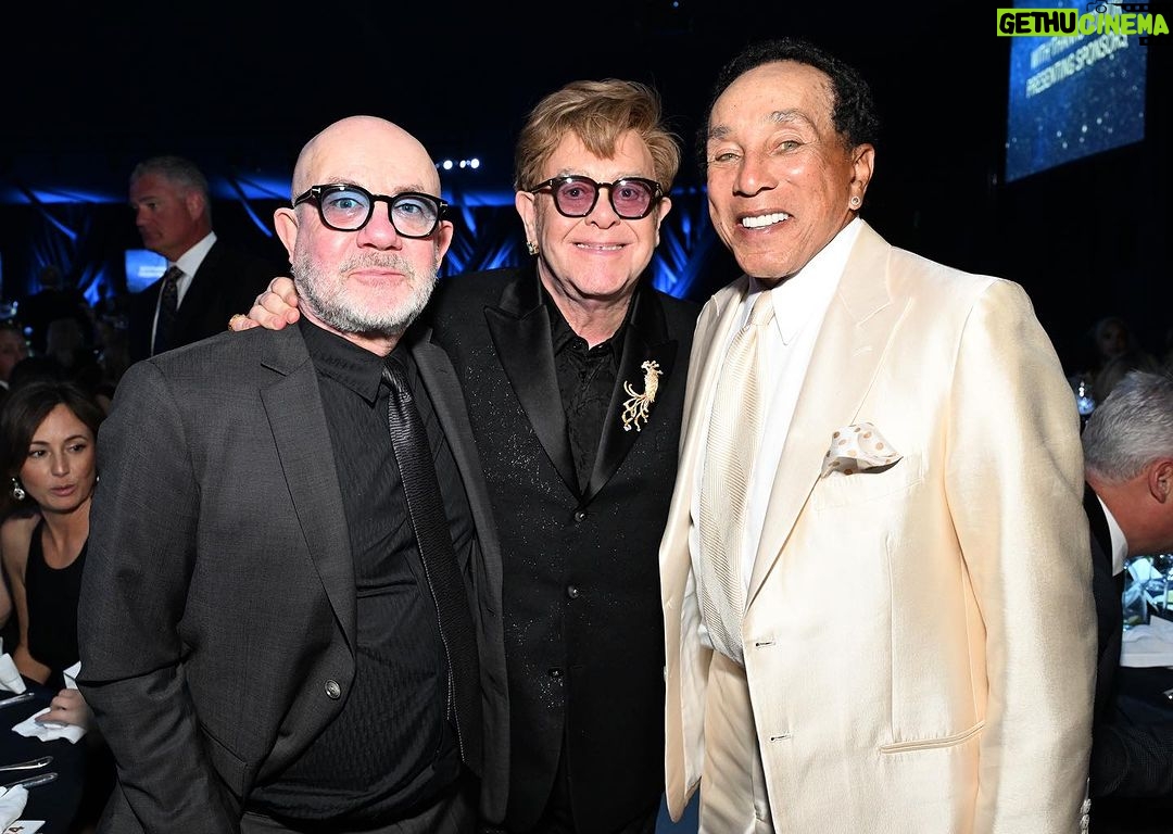 Elton John Instagram - I woke up today full of gratitude and love! #EJAFOscars is a night that means so much to us and the people that @ejaf supports. In just one night, we raised an incredible $10.8million that will reach the communities who are most vulnerable to HIV with the compassionate care they deserve. Thank you from all of us at the Foundation. ๐ธ: @gettyimages West Hollywood Park
