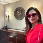 Emeraude Toubia Instagram - Painted it #WITHLOVE Red ❤️ at the White House! Beautiful day speaking to Latine & LGBTQIA+ stakeholders about the importance of inclusion in storytelling! Thank you @gloriakellett and the amazing team at @amazonstudios 🖤 White House Washigton DC