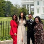 Emeraude Toubia Instagram – Painted it #WITHLOVE Red ❤️ at the White House! 

Beautiful day speaking to Latine & LGBTQIA+ stakeholders about the importance of inclusion in storytelling! Thank you @gloriakellett and the amazing team at @amazonstudios 🖤 White House Washigton DC