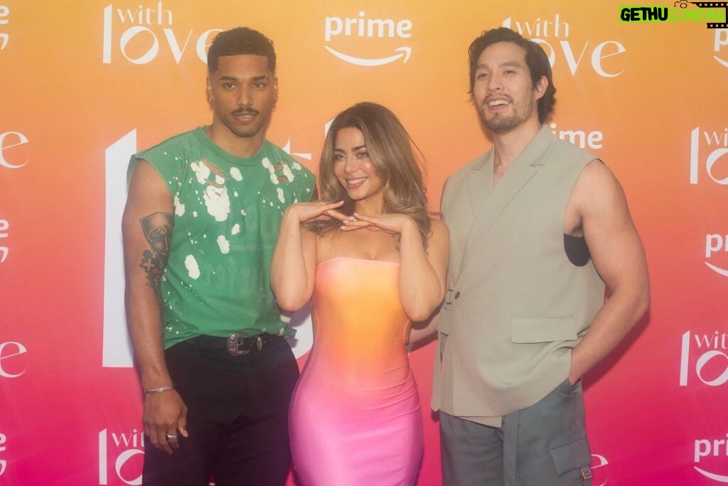 Emeraude Toubia Instagram - We’re here to heat up your summer with season 2 of With Love ✨JUNE 2✨! Who’s ready!? 💛🧡🩷💜🩵 #WithLoveTV #WithLove @withloveonprime @primevideo Los Angeles, California
