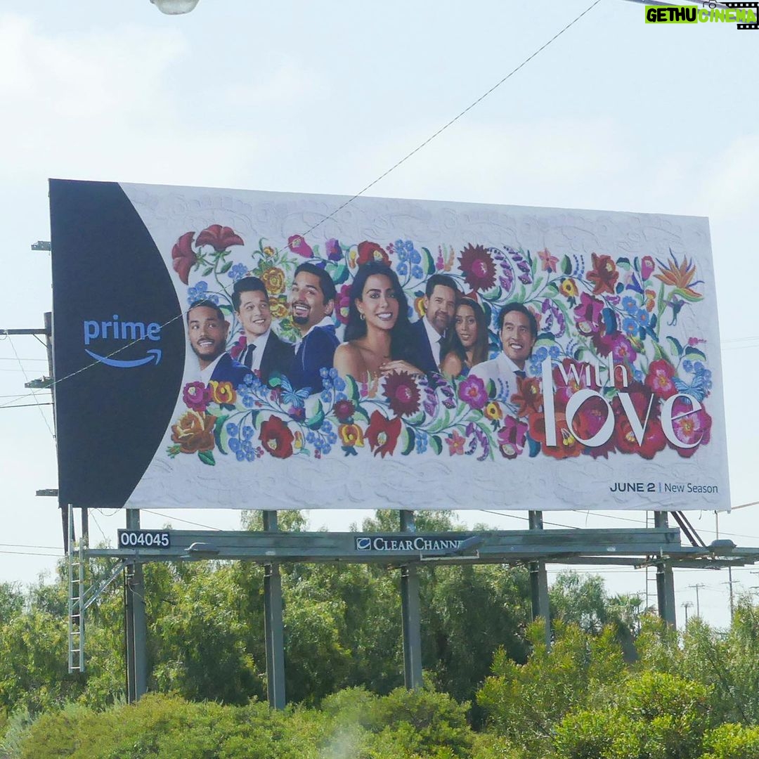 Emeraude Toubia Instagram - What a way to be welcomed back to LA. This little Texas girl’s Hollywood dreams keep coming true. So grateful to the artists who make this possible. @gloriakellett @amazonstudios @primevideo and my cast and crew family ❤️🌸🌼 Los Angeles, California