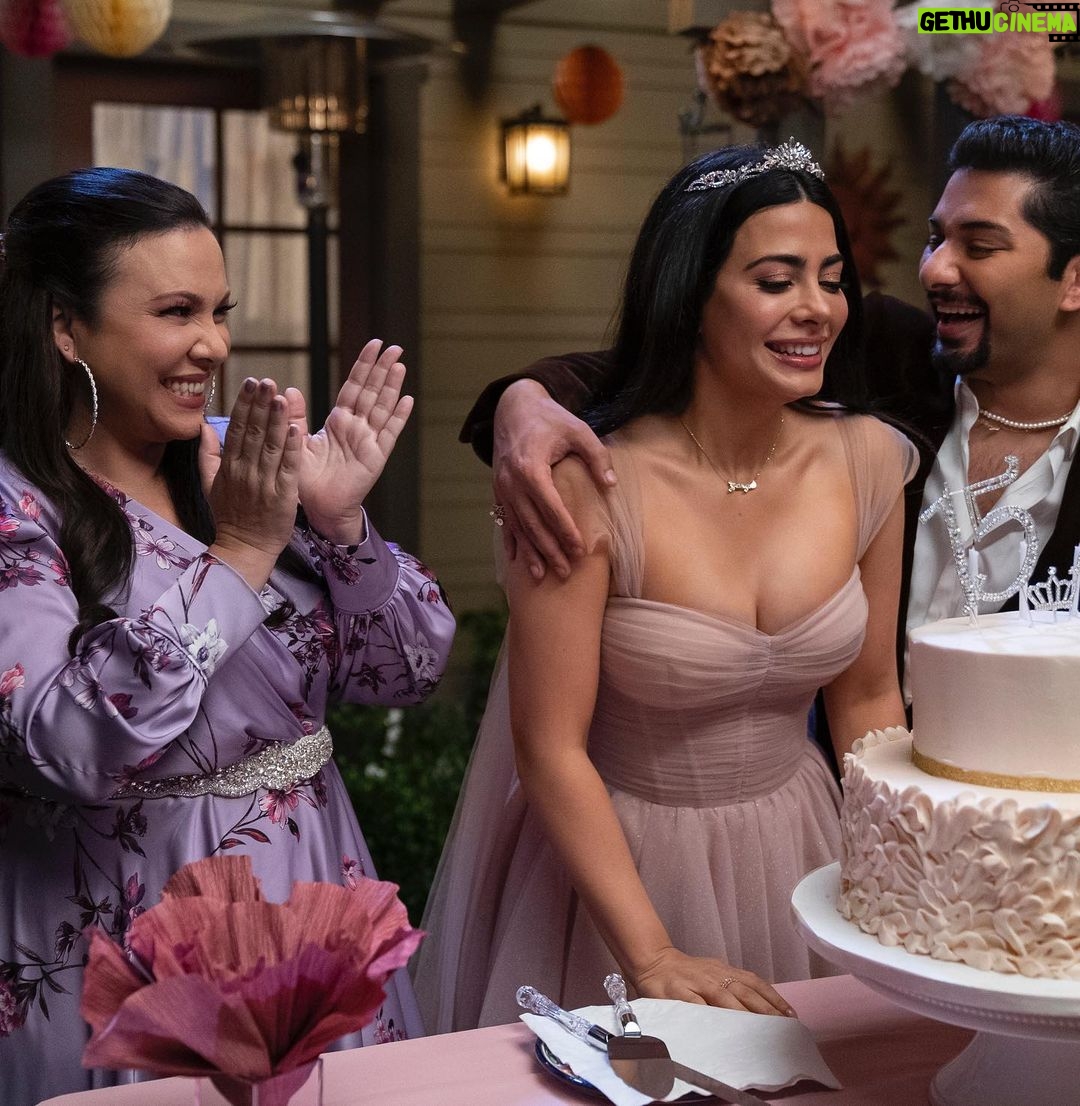 Emeraude Toubia Instagram - ✨June 2 ✨ @withloveonprime @primevideo 💙💛 #WithLoveTV