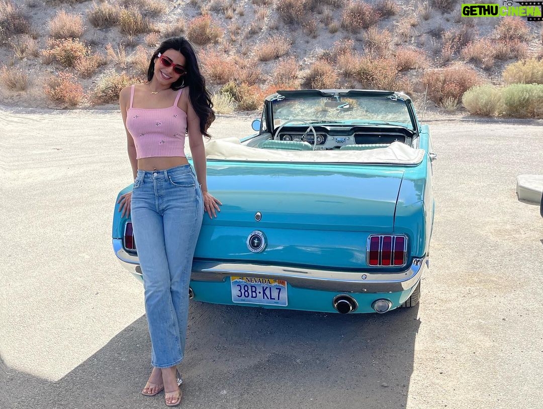 Emeraude Toubia Instagram - Newest member of my family made a guest star appearance in @withloveonprime S2 ;) π !! Also, I may or may not know the premiere date π€«π p.s shout out to my stand-in / body double @thedanielleflores for always rocking it !! @primevideo @amazonstudios ππ