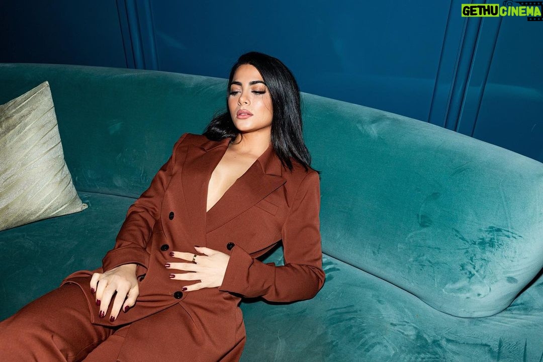Emeraude Toubia Instagram - Hugo Boss for @vanityfair x @goldmansachs - a conversation on the Future of Hollywood ⚡️