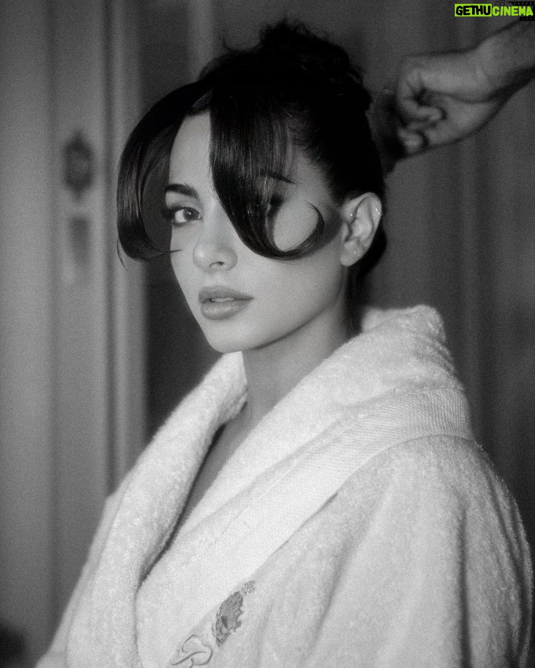 Emeraude Toubia Instagram - 🖤 Ritz Paris