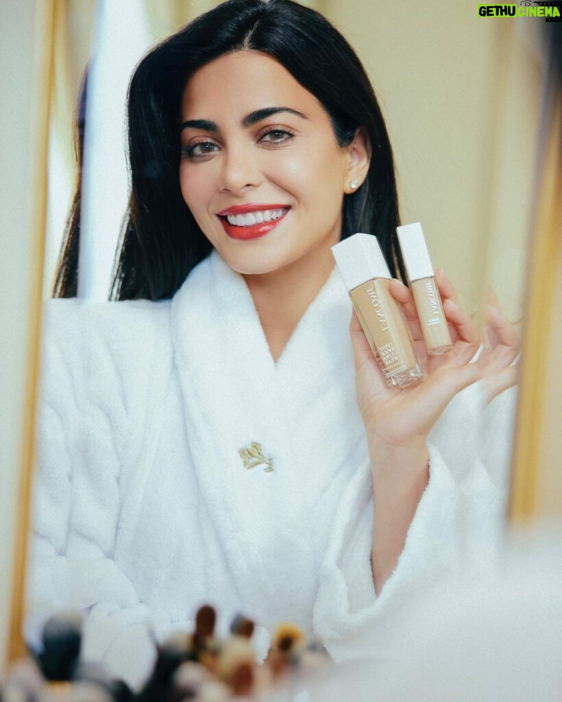 Emeraude Toubia Instagram - Glam with @lancomeofficial and @maryphillips in Paris!! Can’t wait to share with you the step by step process of this French girl inspired makeup! ❤ Paris, France