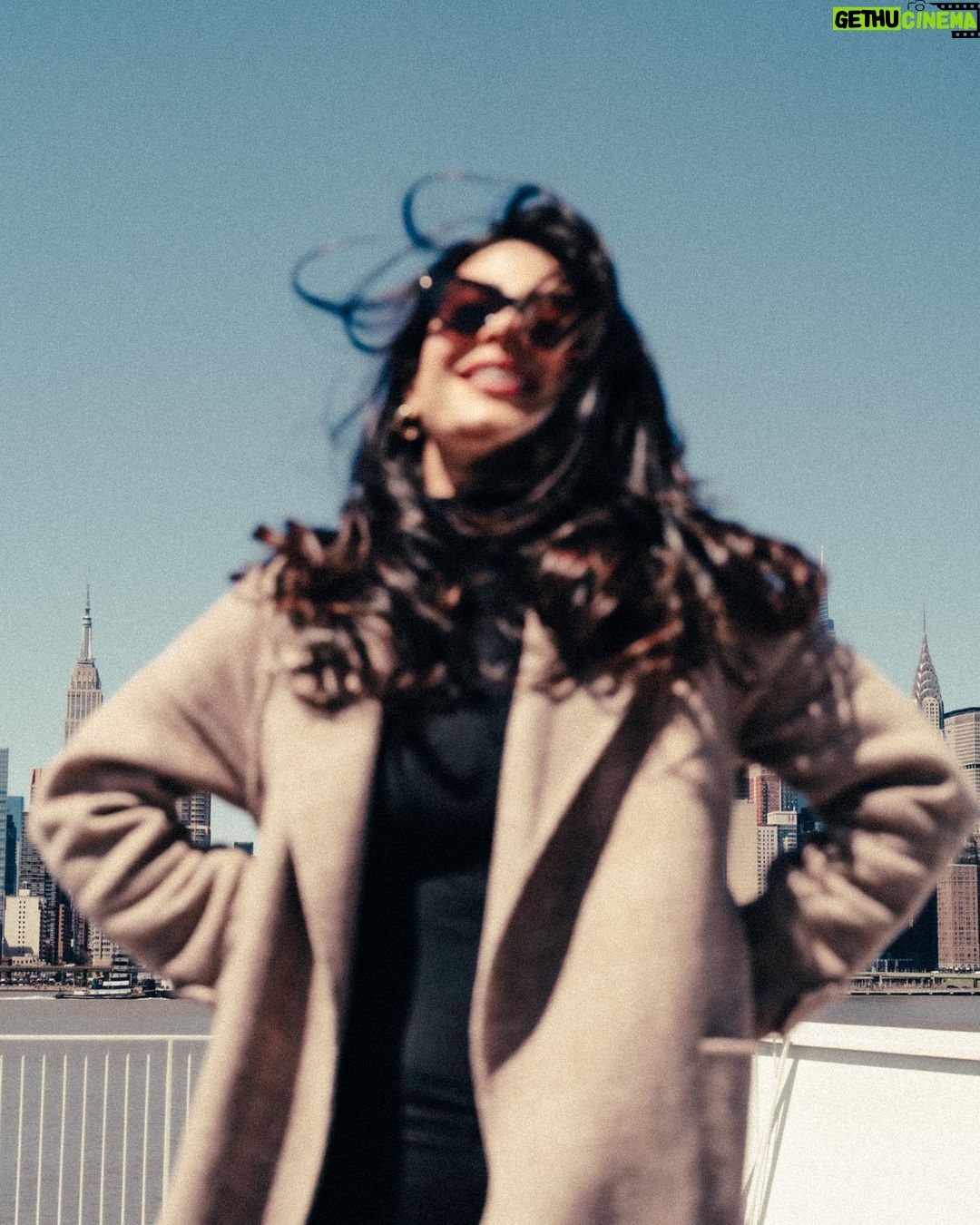 Emeraude Toubia Instagram - HOPE. LOVE. WISH. BELIEVE. TRUST. Where we are in every moment is where we’re supposed to be. Trust in the moment, and most importantly, trust yourself. New York City, N.Y.