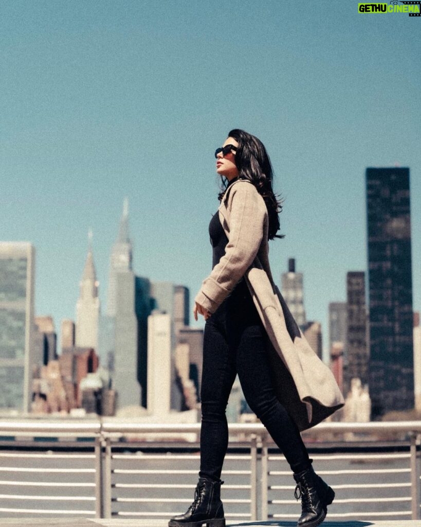Emeraude Toubia Instagram - HOPE. LOVE. WISH. BELIEVE. TRUST. Where we are in every moment is where we’re supposed to be. Trust in the moment, and most importantly, trust yourself. New York City, N.Y.