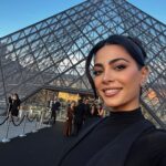 Emeraude Toubia Instagram - Paris, je t’aime. Thank you for the beautiful memories 🤍✨ Paris, France