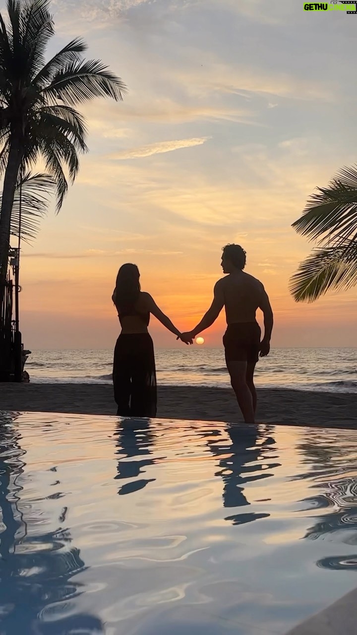 Emeraude Toubia - 141.6K Likes - 123123 💛🧡🩷