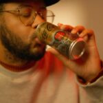 Emicida Instagram - Agora minha gameplay tá completa com a Coca-Cola Ultimate ⚡️ Experimente essa edição especial e invoque esse poder! #CocaColaCreations #CocaCola #Publicidade