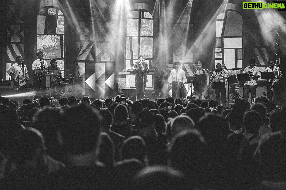 Emicida Instagram - No caminho da luz todo mundo é preto. São Carlos - 14.03.24 #📸 @julioproduz