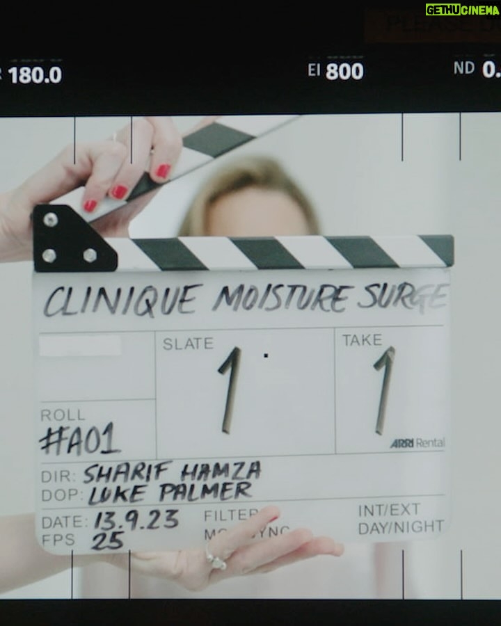 Emilia Clarke Instagram - If only we could all accomplish as much in three seconds as this jar of goodness does. Clinique Moisture Surge 100 Hours soothes with hydration in three seconds—but I could spend all day basking in its delicious texture. Try it for yourself at clinique.com. #CliniquePartner #MoistureSurge100H #DermatologistTested #ad