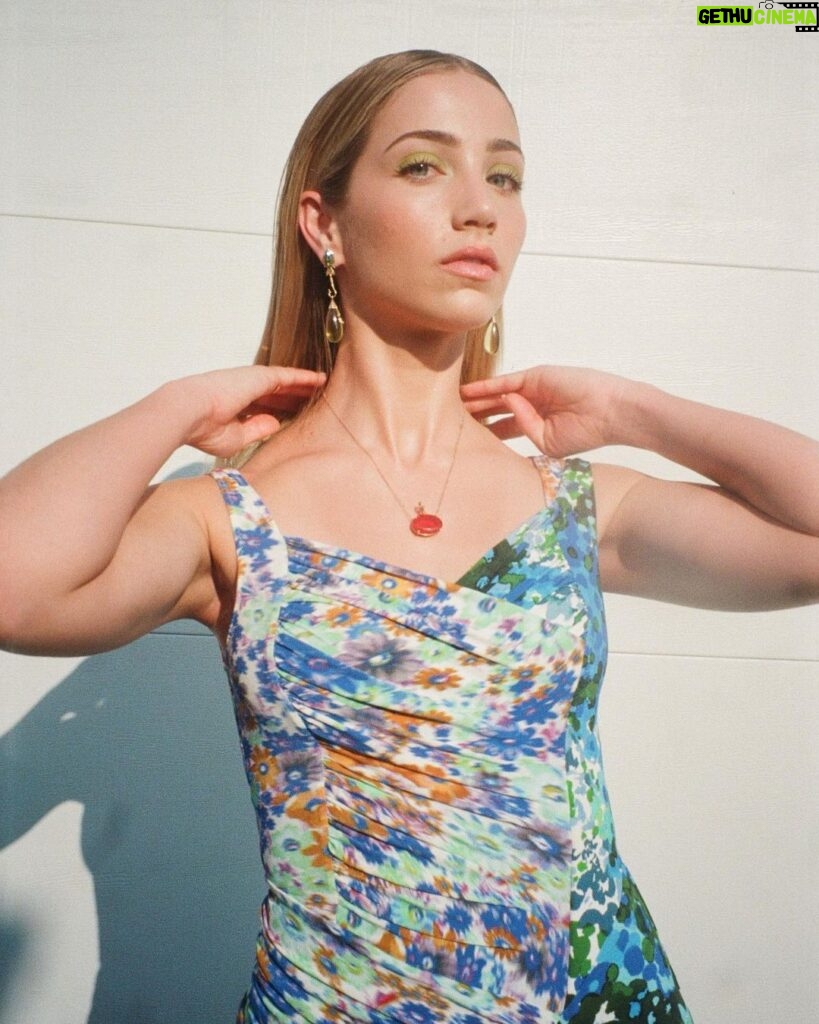 Emily Rud Now Emily Rudd Instagram – prep your creepy lil peepers gang cause FEAR ...