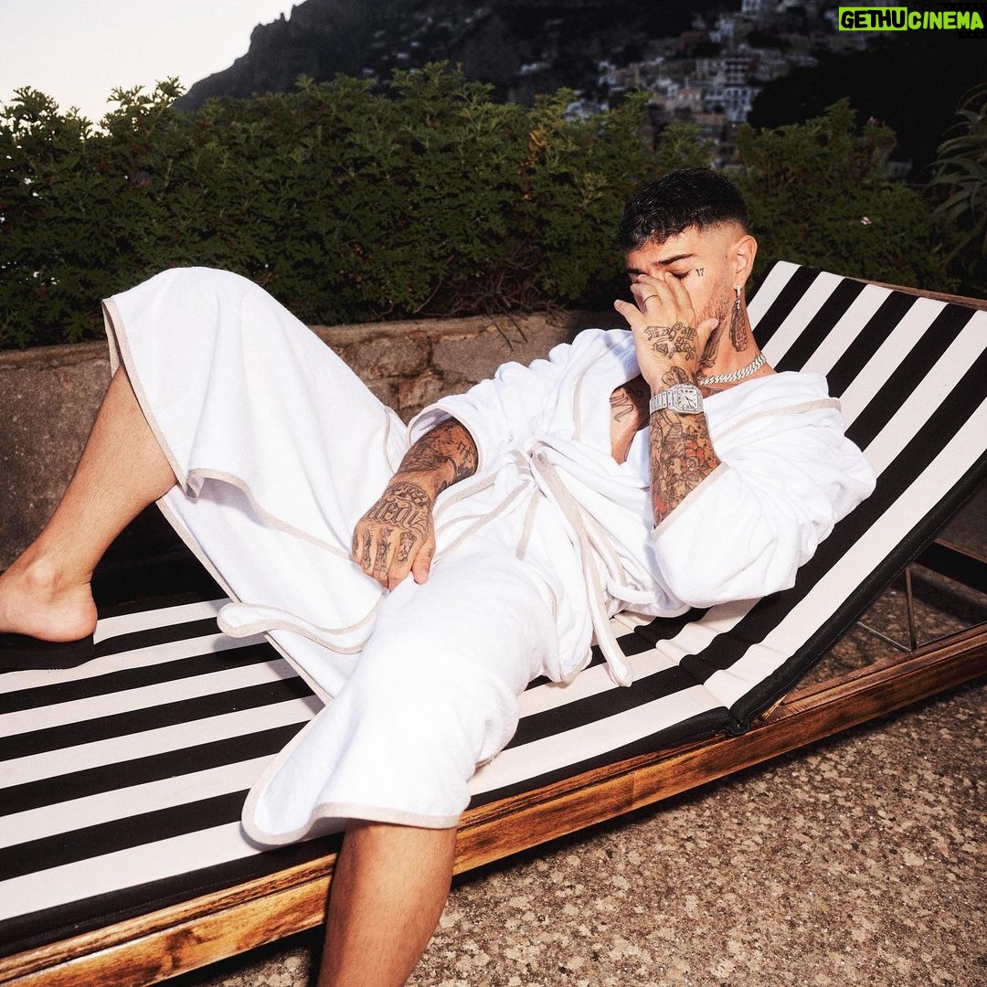 Emis Killa Instagram - Pretty hustler 🇮🇹