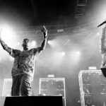 Emis Killa Instagram - E anche la seconda data di Milano è andata. Tornare sul palco è stato incredibile. Grazie agli ospiti che sono venuti a suonare con noi, agli amici che ci sono passati a trovare e soprattutto grazie a voi che ci avete fatto esplodere i timpani. 🔊 17 babeeeeee.