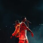 Emis Killa Instagram - E anche la seconda data di Milano è andata. Tornare sul palco è stato incredibile. Grazie agli ospiti che sono venuti a suonare con noi, agli amici che ci sono passati a trovare e soprattutto grazie a voi che ci avete fatto esplodere i timpani. 🔊 17 babeeeeee.