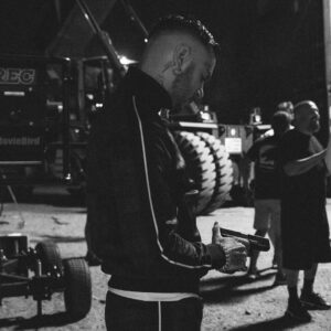Emis Killa Instagram - Il video di “malandrino“ diretto da Chris Macari è fuori. Link nelle storie. 🔫
