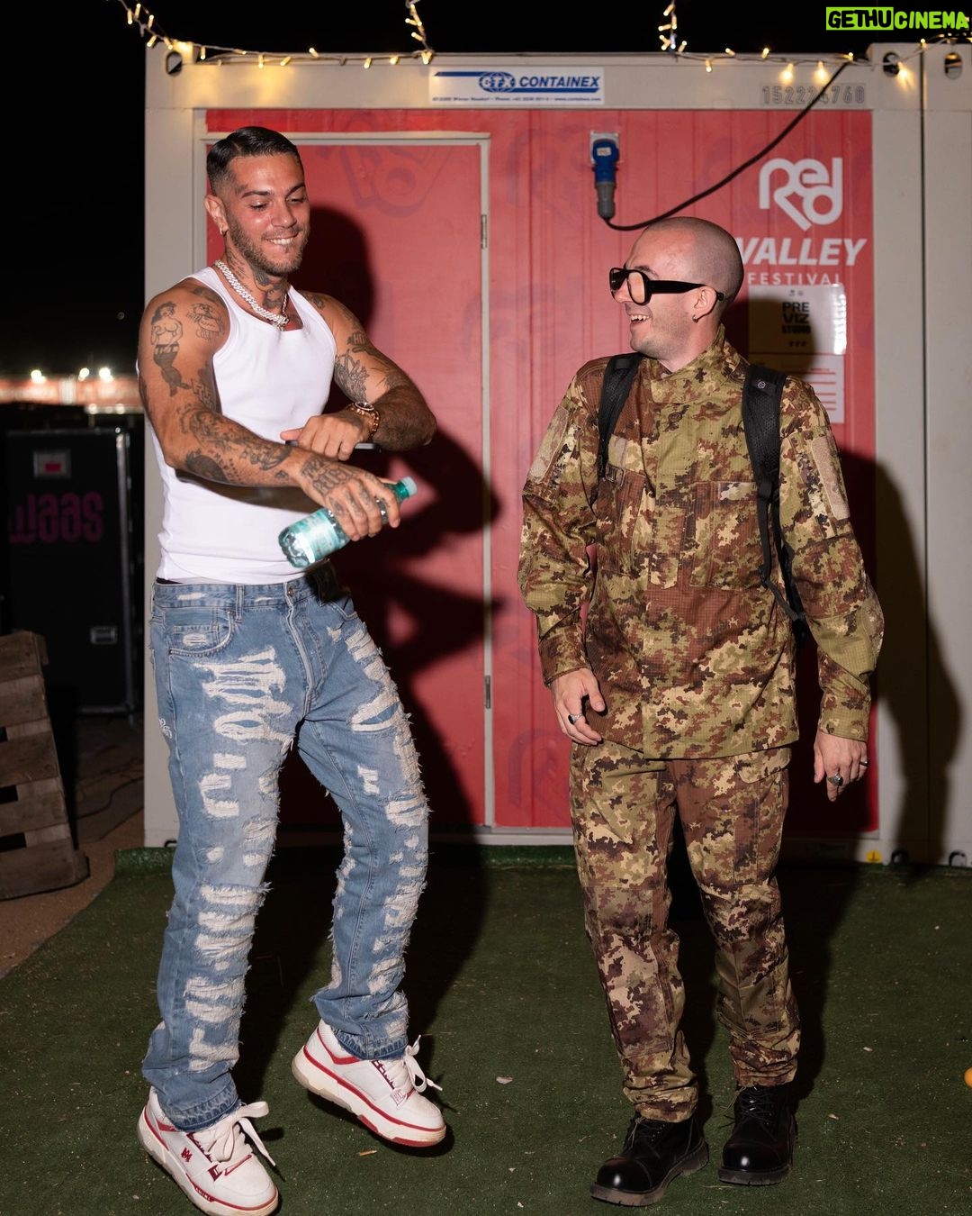 Emis Killa - 73.5K Likes - Family & Friends 🇮🇹