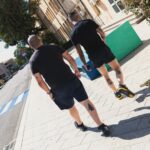 Emis Killa Instagram - Gonfio questi rapper come il botox/li mando al tappeto come Lennox. Sardinia i love u, see u the next summer.