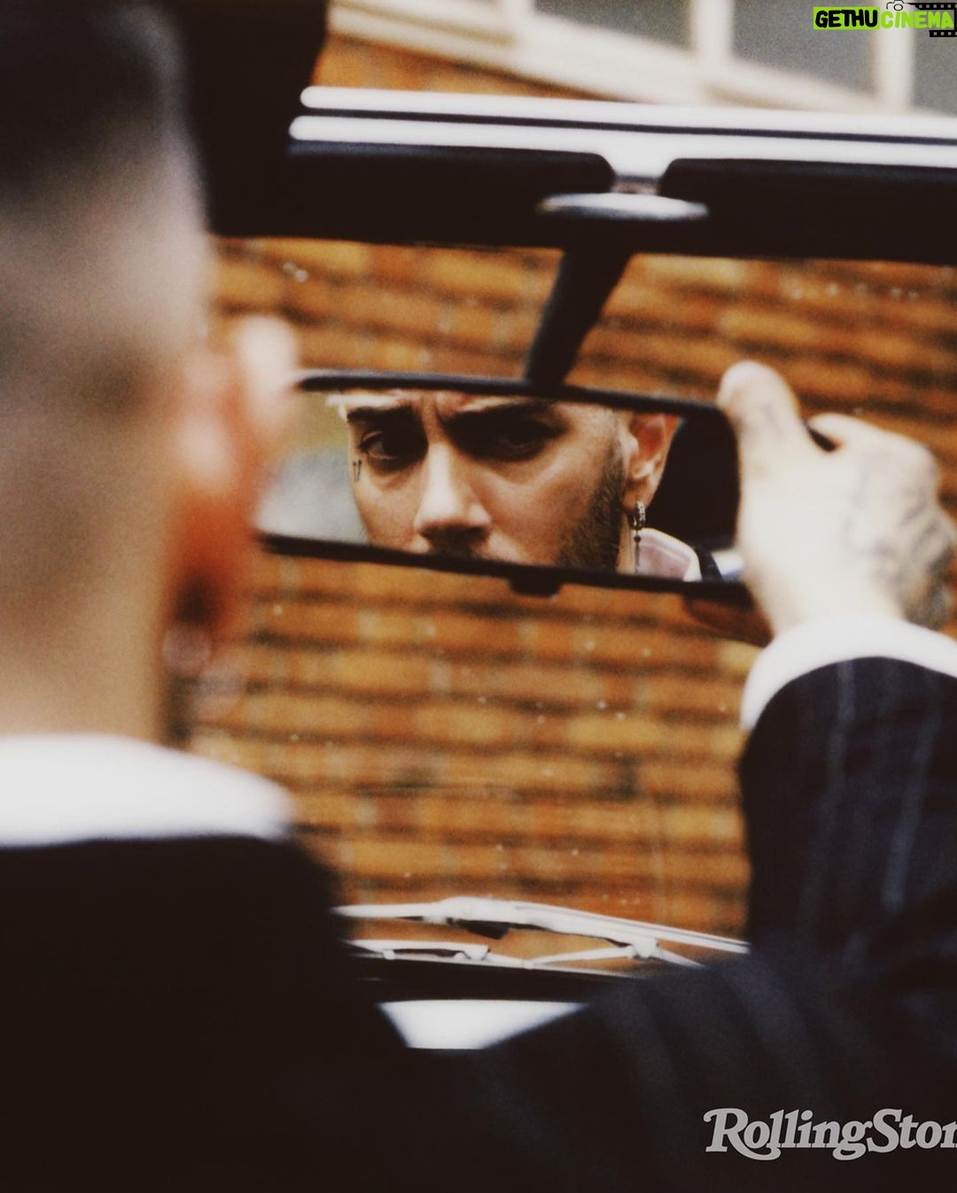 Emis Killa - 102.9K Likes - Tarantelle finite a tarallucci e vino, altrimenti era un bagno nel blood: tarantino.