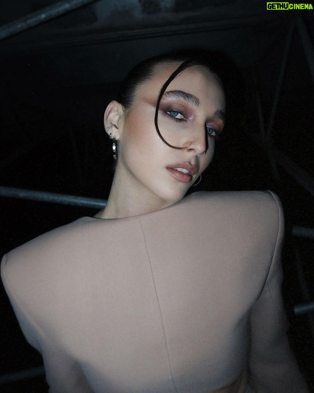 Emma Chamberlain Instagram - 🧊 @muglerofficial 🧊 Paris, France