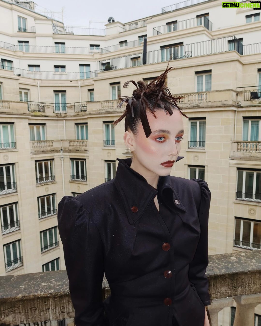 Emma Chamberlain Instagram - 🗝️ @viviennewestwood 🗝️ Paris, France