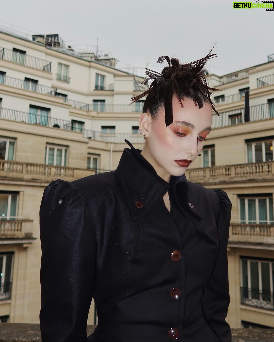 Emma Chamberlain Instagram - 🗝️ @viviennewestwood 🗝️ Paris, France