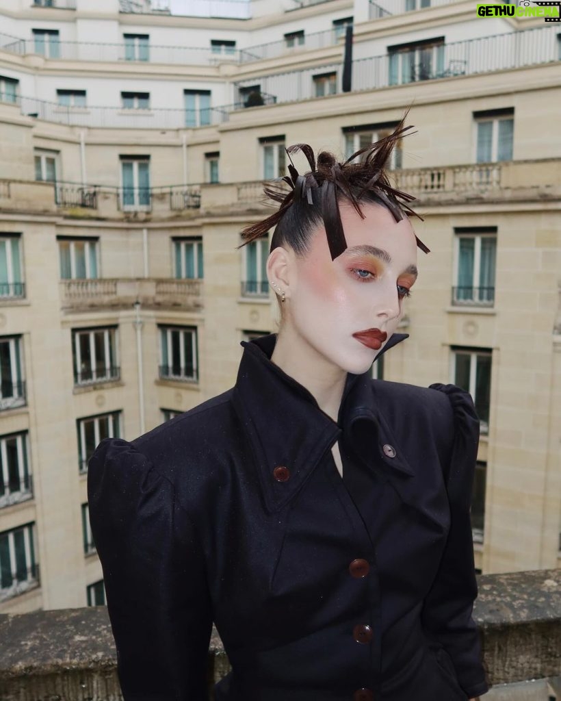 Emma Chamberlain Instagram - 🗝️ @viviennewestwood 🗝️ Paris, France