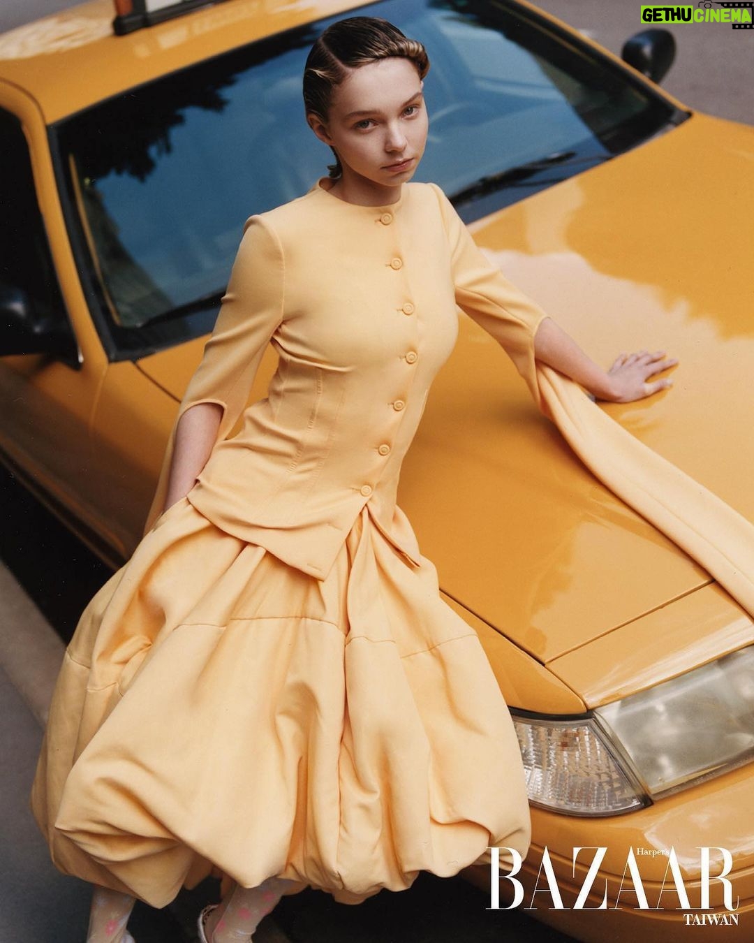 Emma Myers Instagram - @harpersbazaar_tw . . . Photographer - Agata Serge - @agataserge Realization - Jerry Hsieh Text - Billy Kuo - @billy860320 Stylist - Sarah Gore Reeves - @sarahgorereeves Make Up - Elayna Bachman - @elaynabachman Hair - Lisa Marie Powell - @sheardeath Set Design - Isaac Aaron- @itsisaacaaron Set Design Assistant - Charlotte CaHill- @char_3d_artist Styling Assistant - Mia Rapoport - @miarapoport , Adara Whitney - @adara.a.w Photo Assistant - Maksim Doraev - @doraevmaxim Production Manager - Kate Bregeda-@katebregeda Location Scout - Natalie Stasiak- @natstasiak Producer - Anna Makovchik - @annamakovchik Production - AM Producer - @am_producer Editor - Angeline Hsiao