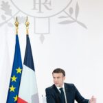 Emmanuel Macron Instagram – Chaque génération de Français doit apprendre ce que la République veut dire : une Histoire, des devoirs, des droits, un imaginaire ; le sens profond du respect et de l’engagement.