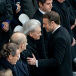 Emmanuel Macron Instagram – Robert Badinter avait choisi la vie. Place Vendôme