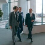 Emmanuel Macron Instagram - France, Allemagne, Pologne, ensemble, déterminés à soutenir l’Ukraine sur tous les plans et dans la durée, à ne jamais laisser gagner la Russie. Pour notre sécurité, pour l’Europe. Notre unité est notre force. Berlin, Germany