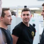 Emmanuel Macron Instagram – Avec nos postiers et salariés de La Poste.

Pour relever les grands défis de la transformation numérique, de la transition climatique et du grand âge, ils donnent de nouvelles vocations à leur activité.

Ensemble à Boulazac, nous découvrons le nouveau visage de Marianne.