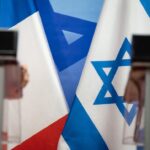 Emmanuel Macron Instagram – Avec le Président Isaac Herzog et le Premier ministre Benyamin Netanyahou, pour témoigner de la solidarité des Français à l’égard du peuple Israélien. Israel