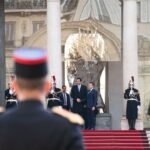 Emmanuel Macron Instagram - Votre Altesse, cher Tamim, C’est pour la France un honneur de vous recevoir. Nos liens sont un témoignage vivant de l’amitié franco-qatarienne. Continuons à œuvrer ensemble pour la paix au Proche-Orient et le respect du droit international partout dans le monde. —— Your Highness, dear Tamim, It is an honour for France to welcome you. Our ties are a living testimony to the Franco-Qatari friendship. Let us continue to work together for peace in the Middle East and the respect for international law throughout the world. 🇫🇷🇶🇦