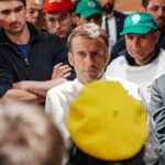 Emmanuel Macron Instagram - On va continuer à fond la caisse sur la simplification. J’en prends l’engagement.