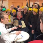Emmanuel Macron Instagram - Échange avec les syndicats agricoles. La suite en direct sur Twitter (lien en bio).
