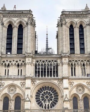 Emmanuel Macron Instagram - Elle se dessine à nouveau dans le ciel ! Fierté française.