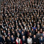Emmanuel Macron Instagram – Avec la nouvelle promotion de magistrats, la plus grande de la Ve République. Fierté ! Bordeaux, France