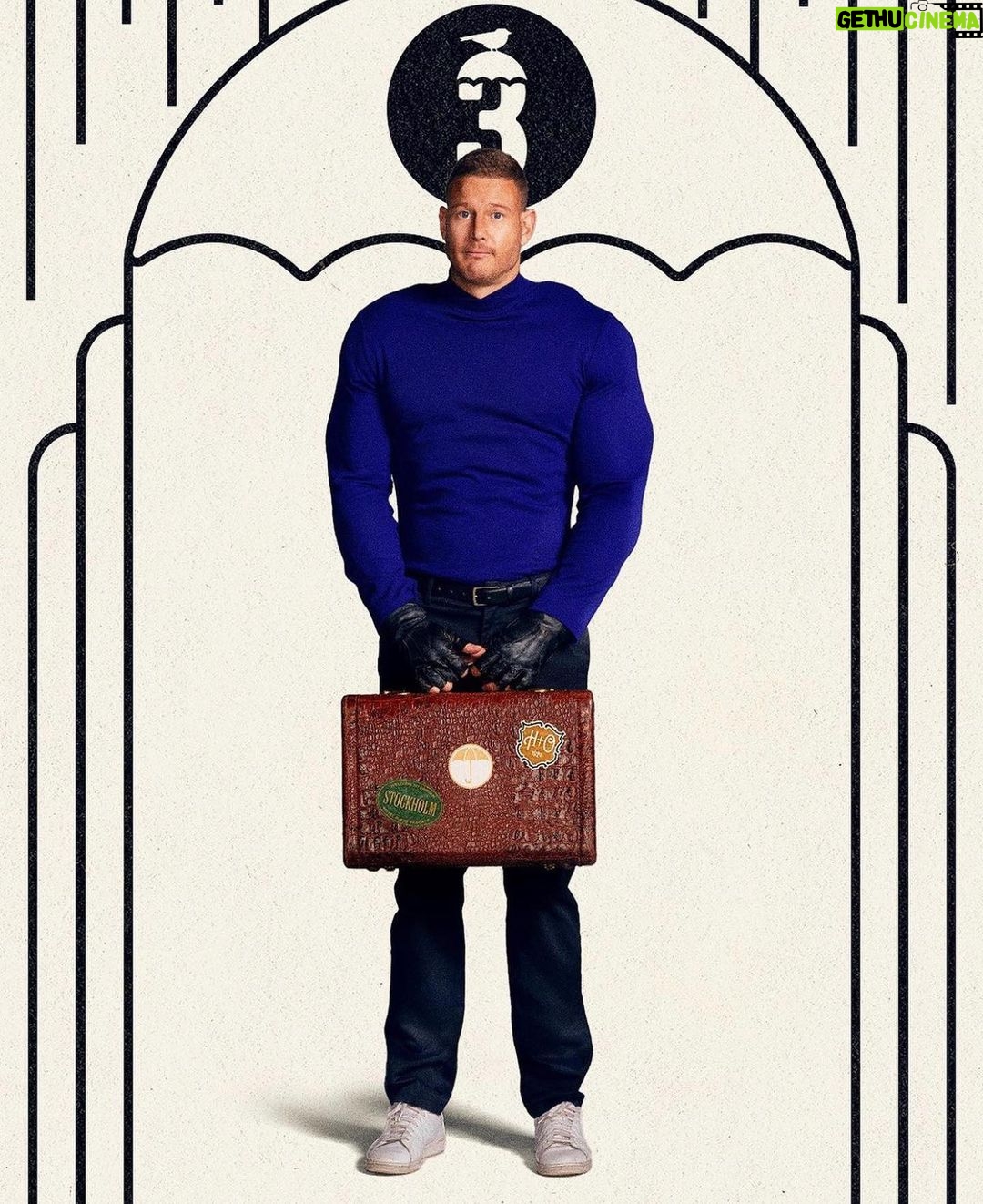Emmy Raver-Lampman Instagram - II WE. GOT. BAGGAGE. II