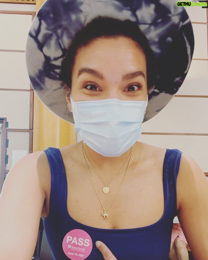 Emmy Raver-Lampman Instagram - II FULLY. F🦠CKIN. VAXXED. II Toronto, Ontario