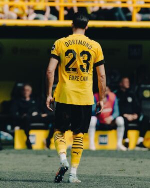 Emre Can Instagram - Season 21/22 ✔️
It wasn't an easy one and we need to come back stronger next season.
Time to recover, recharge and go again after the summer break #weCan #EC23