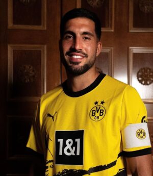Emre Can Instagram - Ich bin stolz und geehrt, zum neuen Kapitän dieses unglaublichen Clubs ernannt worden zu sein. Ich bin voll und ganz verpflichtet, meine Aufgaben wahrzunehmen und das Team bestmöglich zu führen! Ich freue mich mit großer Begeisterung auf die kommende Saison. Together, #weCan achieve great things! ⚫🟡