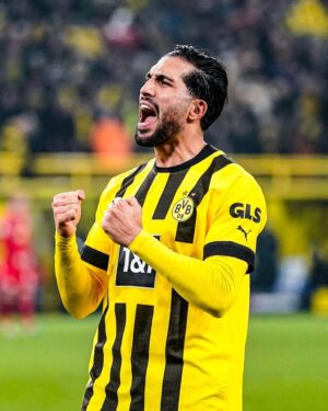 Emre Can Instagram - 𝑴𝑨𝑺𝑺𝑰𝑽𝑬 𝑾! ⚫️🟡

#EC23 #weCan