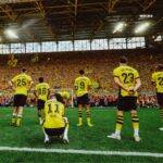 Emre Can Instagram – Dieses Jahr war für uns und unsere Fans sicher nicht einfach. Es war ein Wechselbad der Gefühle. Wir als Mannschaft suchen die Ursachen nicht bei anderen, sondern werden unser Bestes geben, die Fehler der Vergangenheit zu korrigieren und unseren Fans wieder mehr Freude zu bereiten. Vielen Dank für eure Treue und die Kraft, die ihr uns gebt. Ich wünsche euch allen ein gesundes und erfolgreiches neues Jahr 💪🏽

2024 wird ⚫️🟡 #weCan #EC23