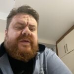 Emre Mutlu Instagram - Sms ile bilgilendirilen semt abisi.