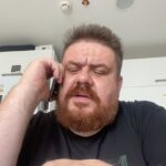 Emre Mutlu Instagram - 2 ay eczanede çalışıp dayısına kan testi sonucu değerlendiren yeğen.
