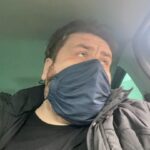 Emre Mutlu Instagram - Yanında sokağa çıkma belgesi olan adam artizliği.